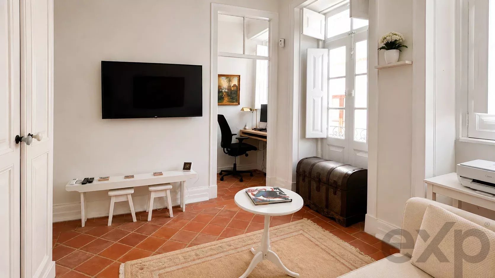Between the Markets and Ria Formosa: A Unique Property in the Heart of Olhão 87140616 image 5