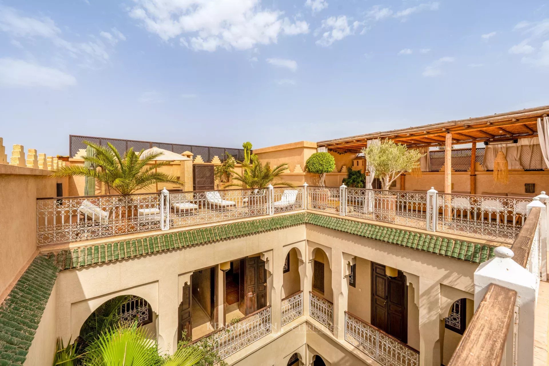 9 Bedroom Villa/Townhouse's Image 8