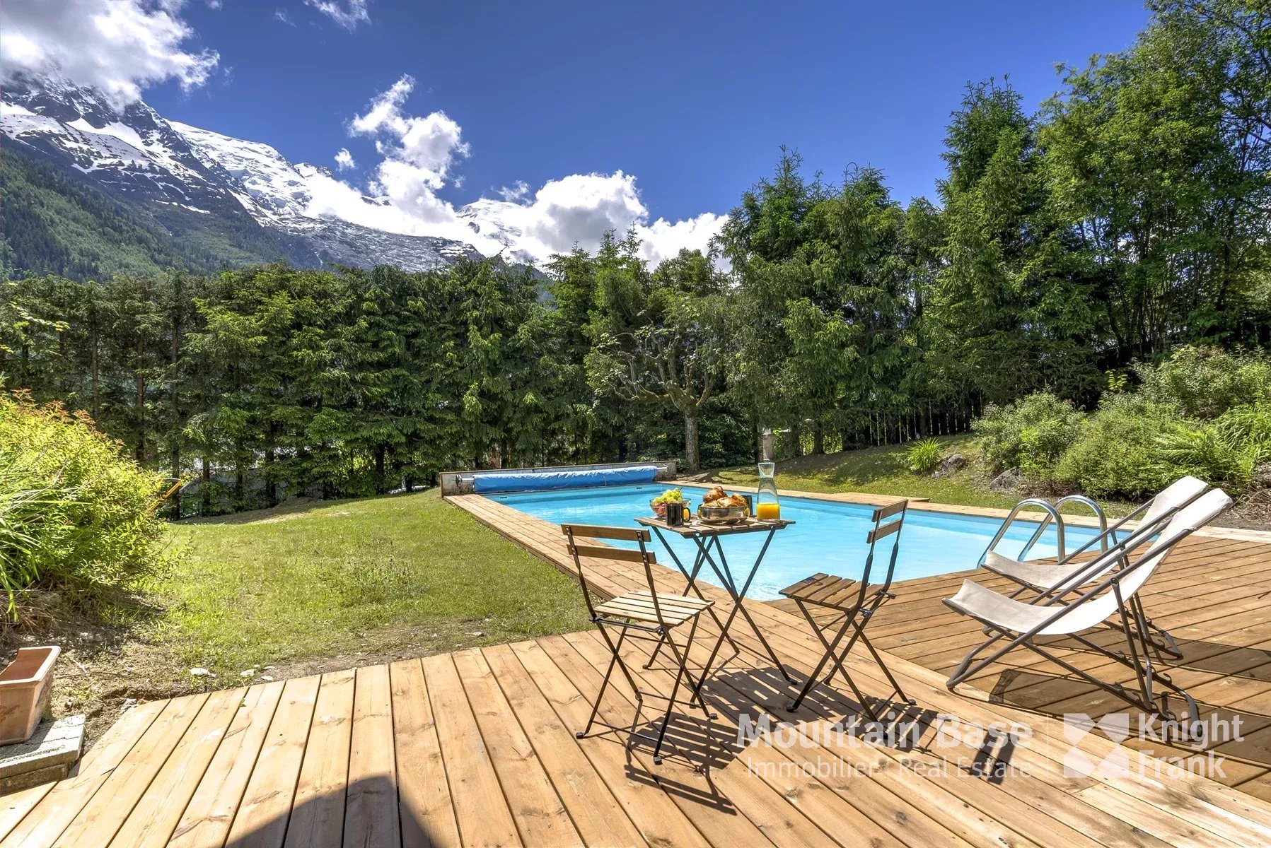 Photo of 1920s period-style, 6-bedroom house with pool in central Chamonix