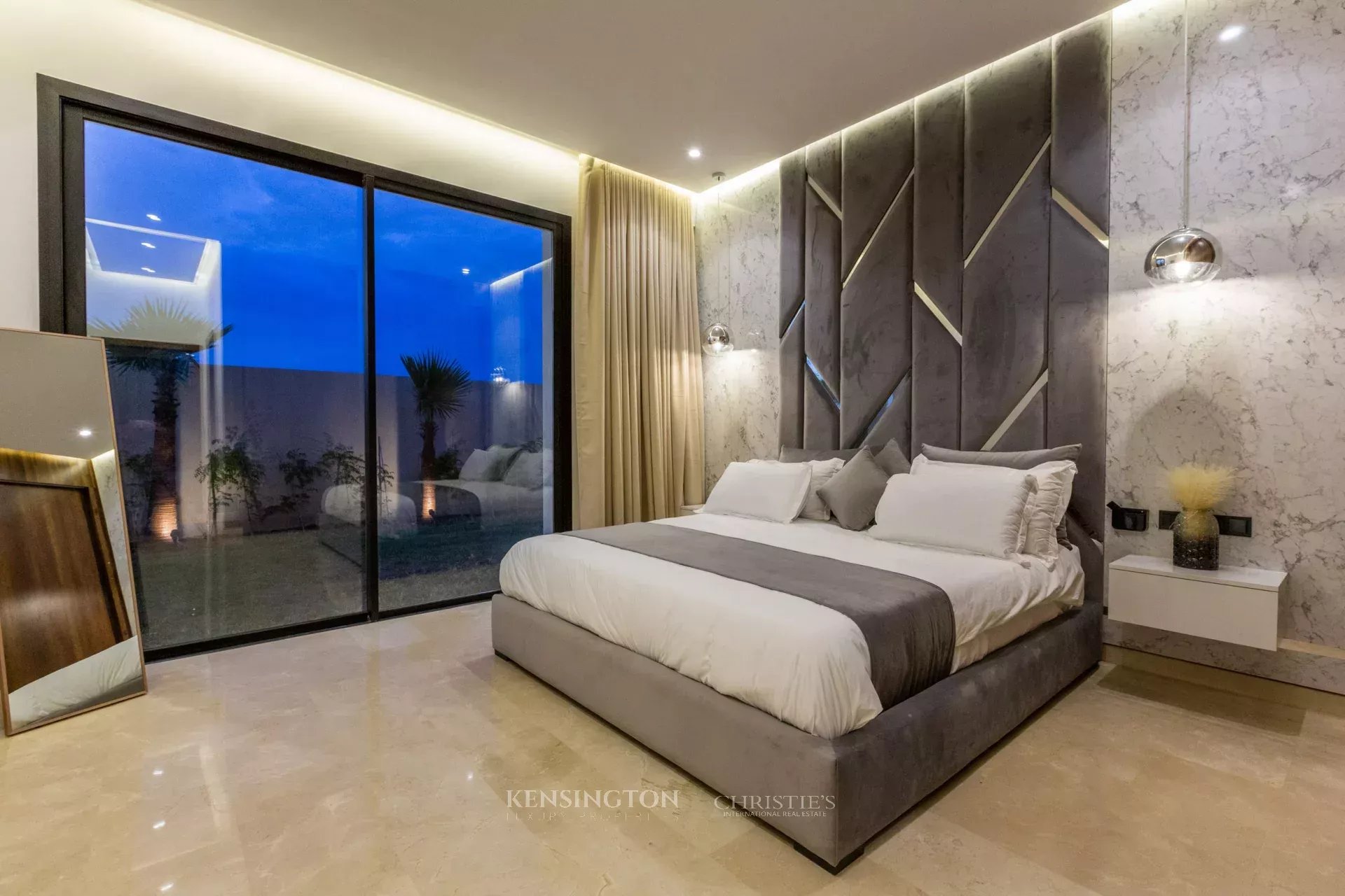5 Bedroom Villa/Townhouse's Image 29