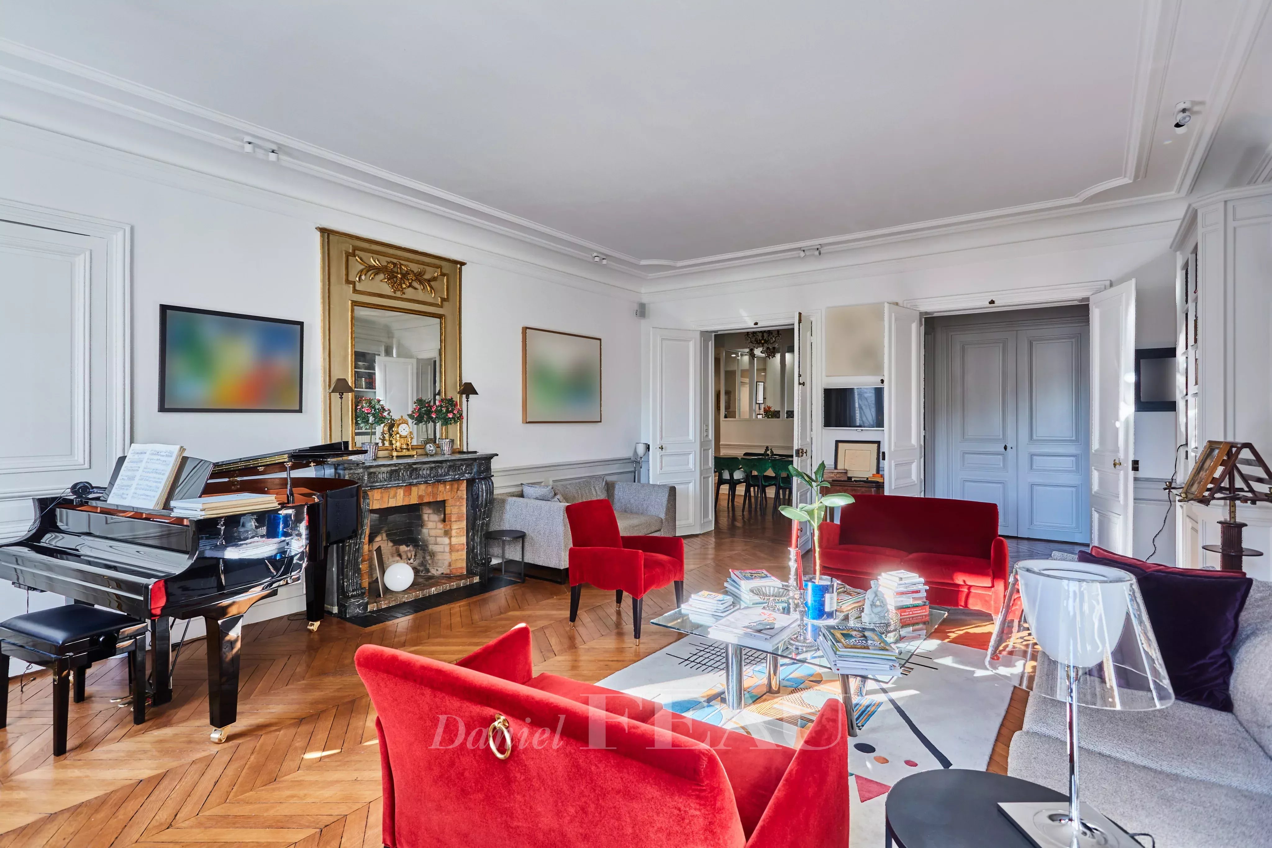 Sale Apartment Paris 16th