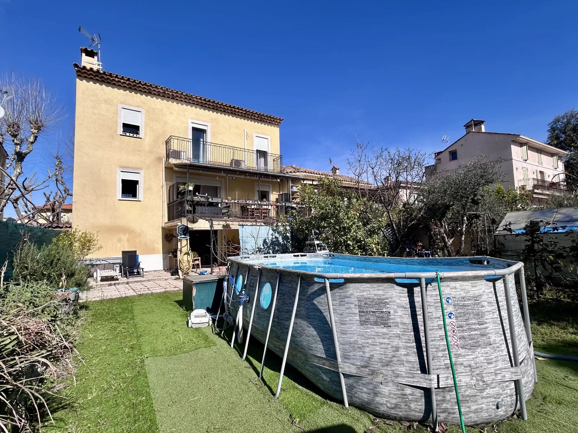 Agence immobilière de 