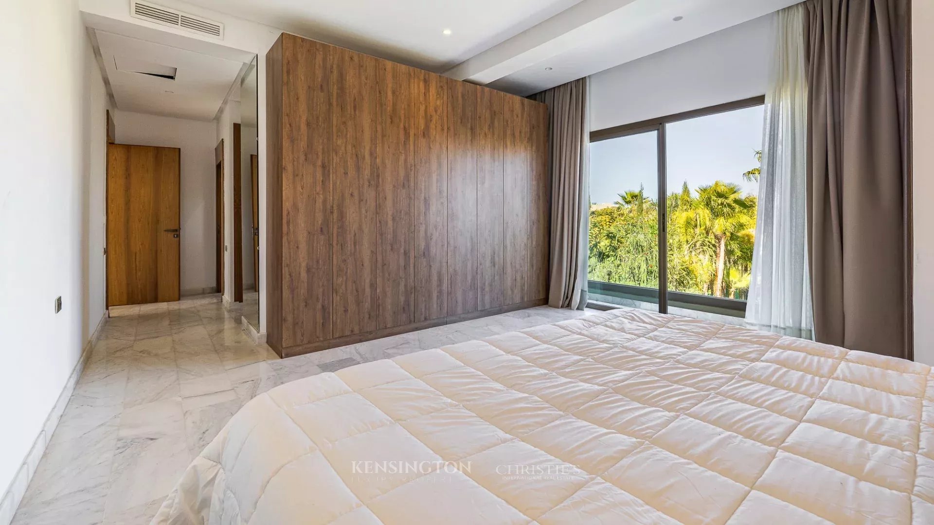 4 Bedroom Villa/Townhouse's Image 11