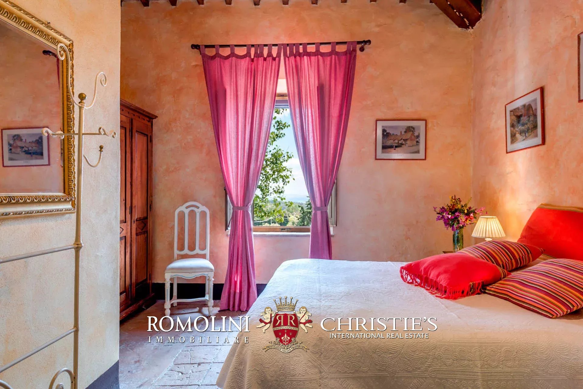 18 Bedroom Villa/Townhouse's Image 43