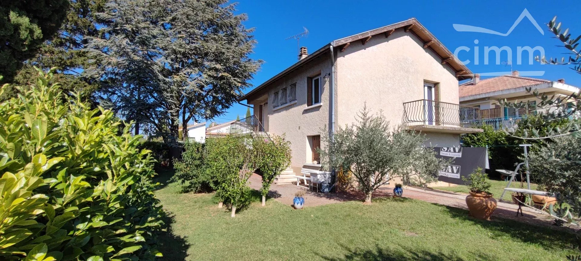 Agence immobilière de 