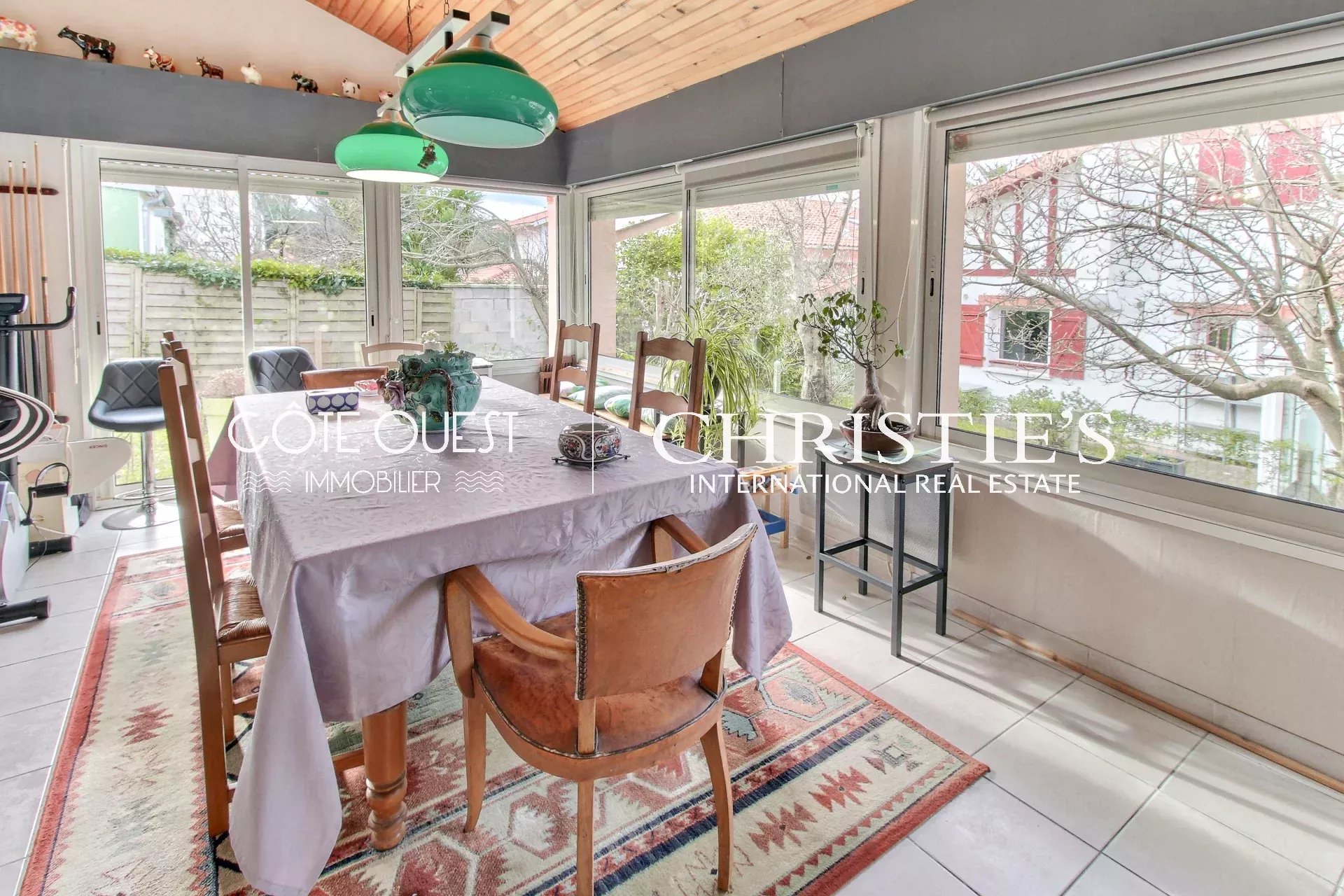 4 Bedroom Villa/Townhouse's Image 3
