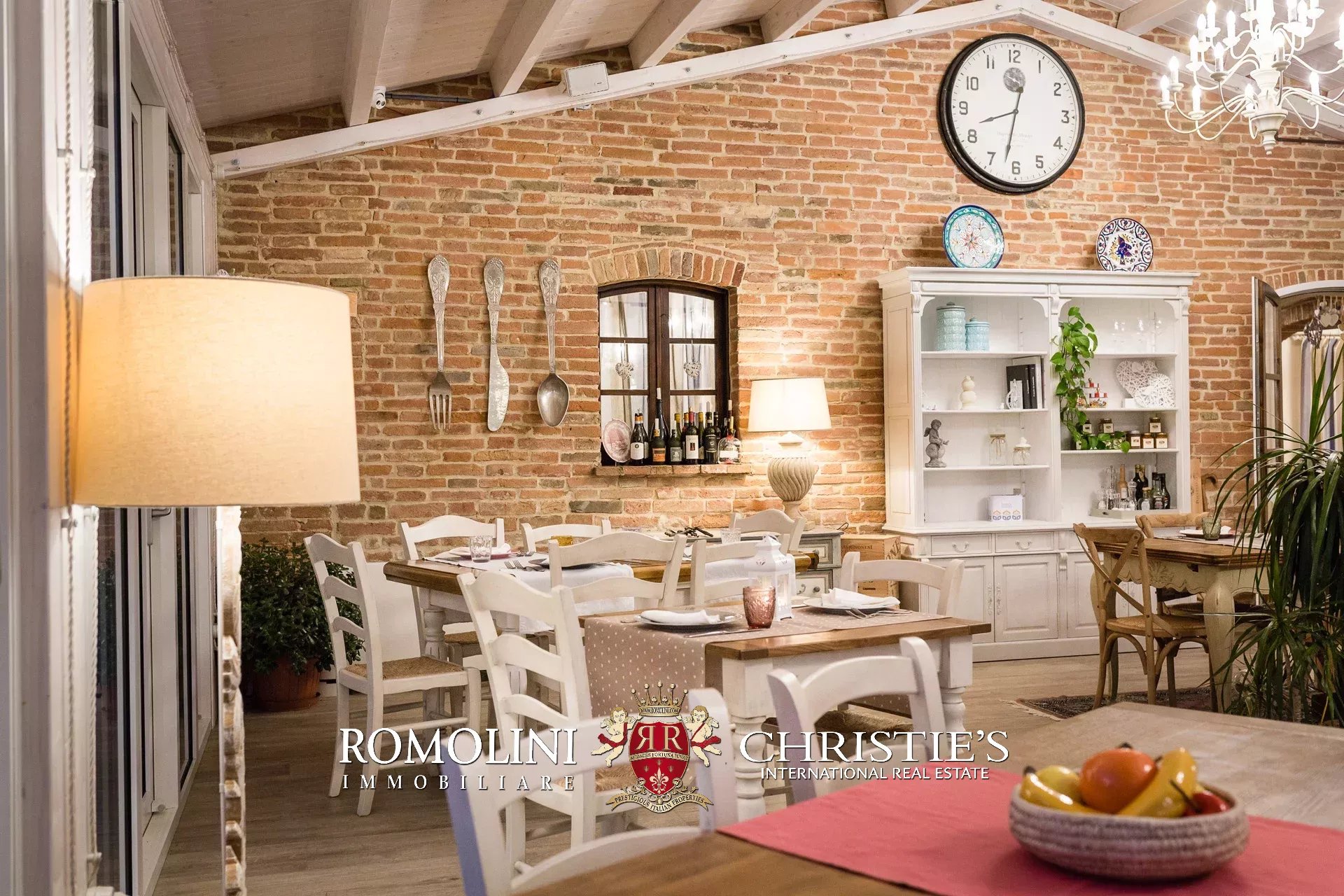 16 Bedroom Villa/Townhouse's Image 84