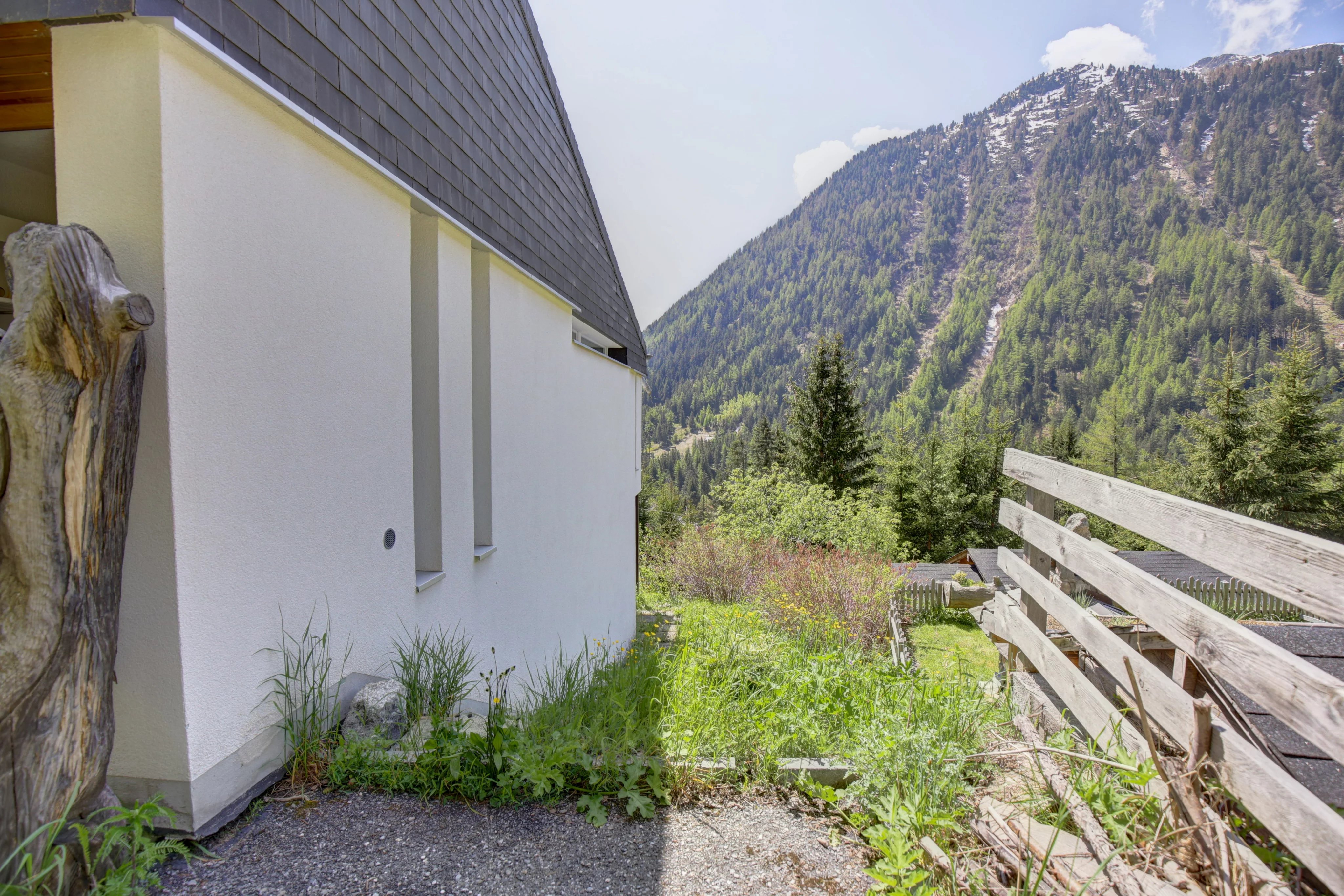 Au cœur de la forêt, belle maison mitoyenne à Champex-Lac !