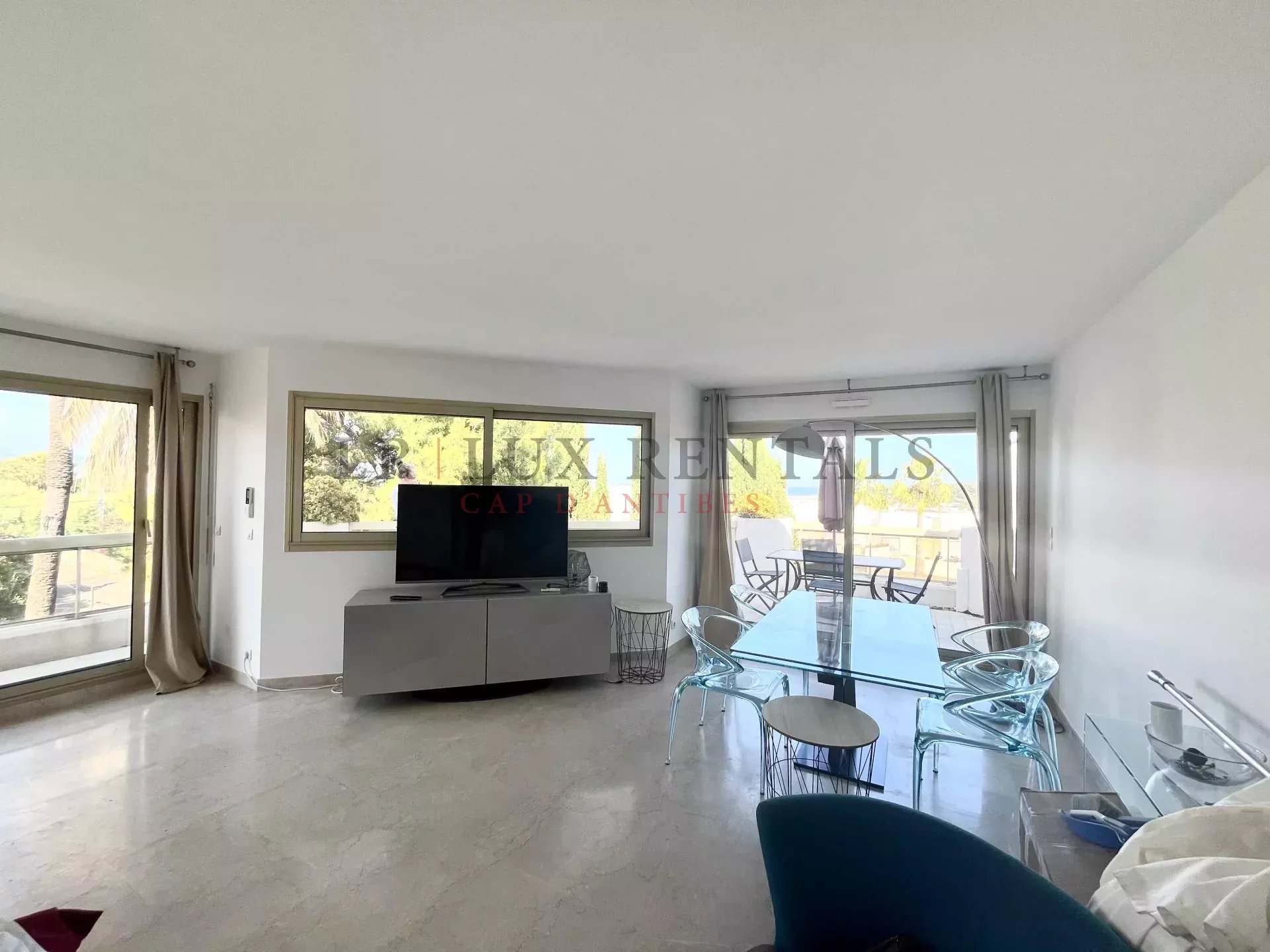 Juan les pins, 3P flat in a residence with swimming pool