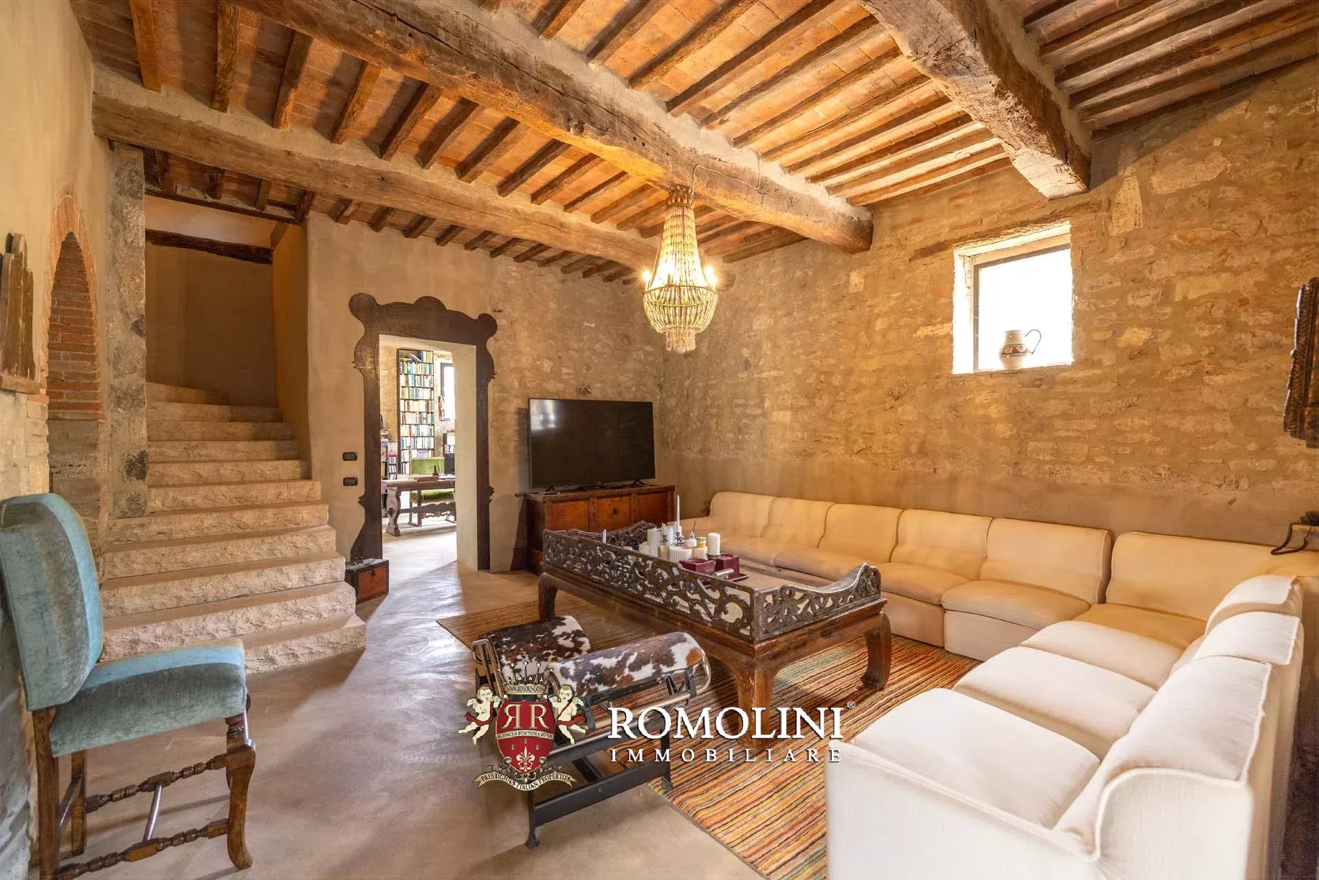 7 Bedroom Villa/Townhouse's Image 14