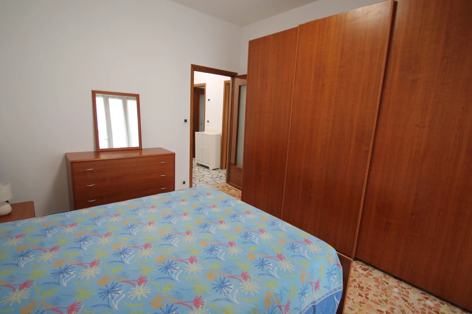 Affitto stagionale Appartamento Loano