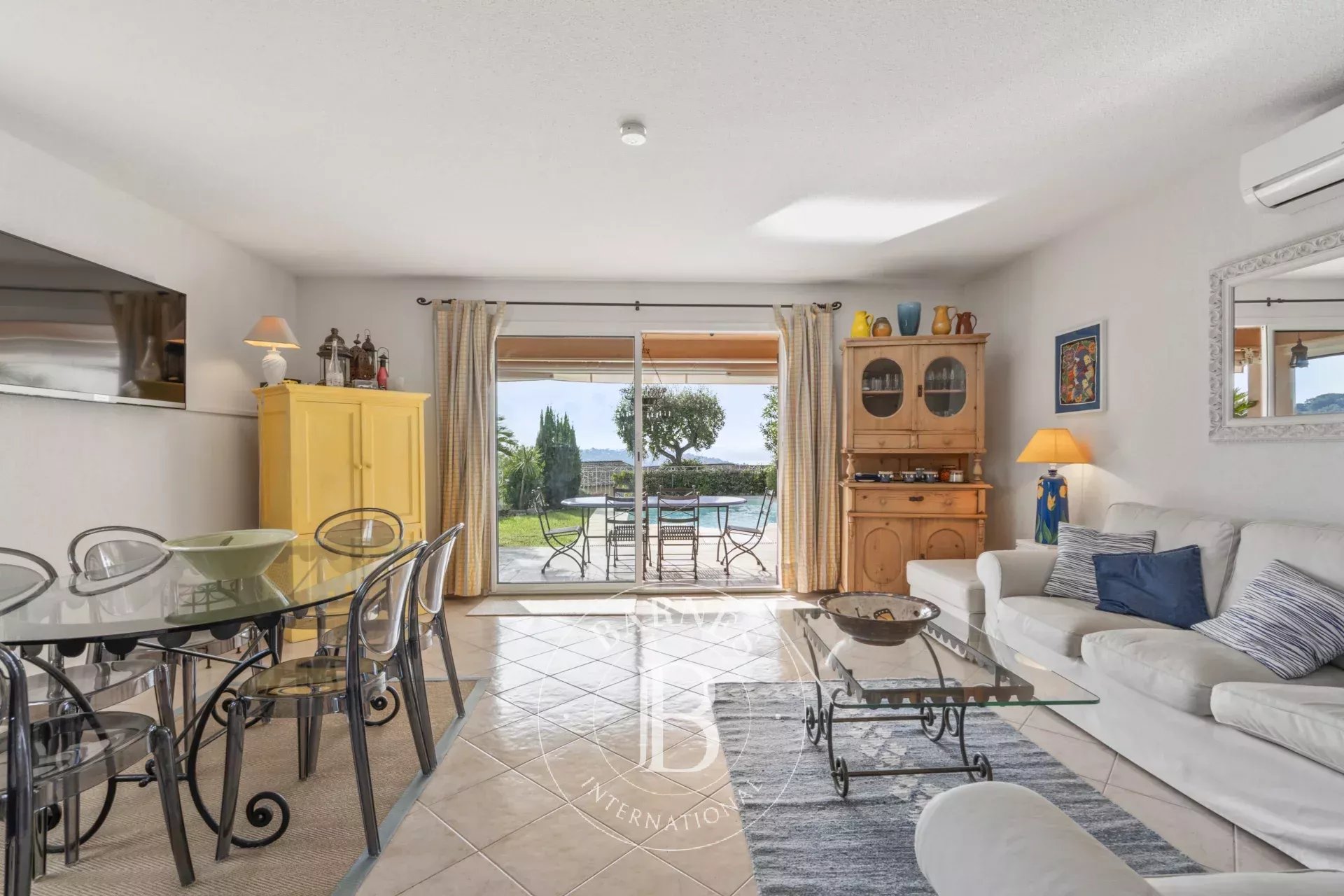 Villa Sainte-Maxime - picture 4