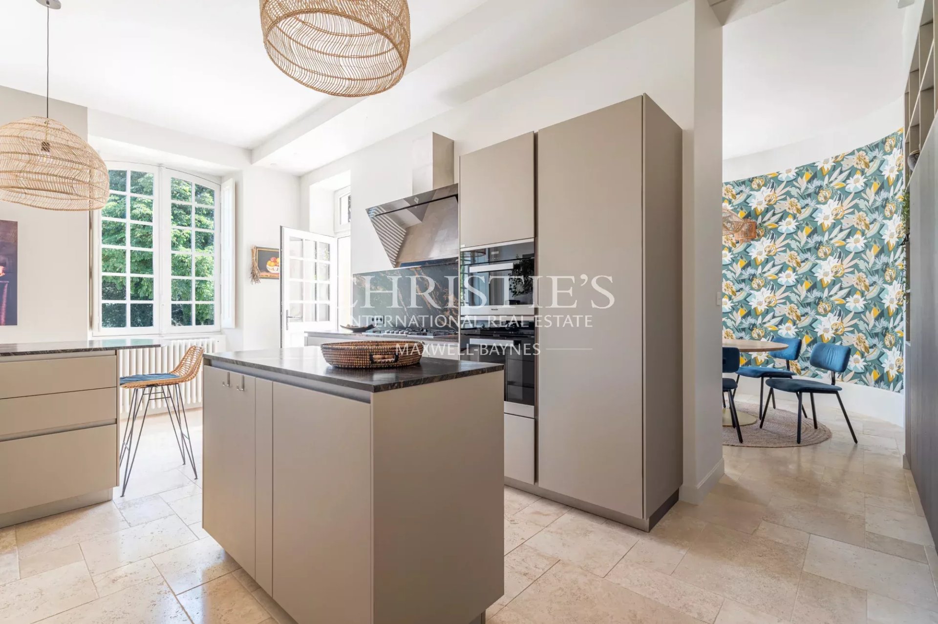 16 Bedroom Villa/Townhouse's Image 12
