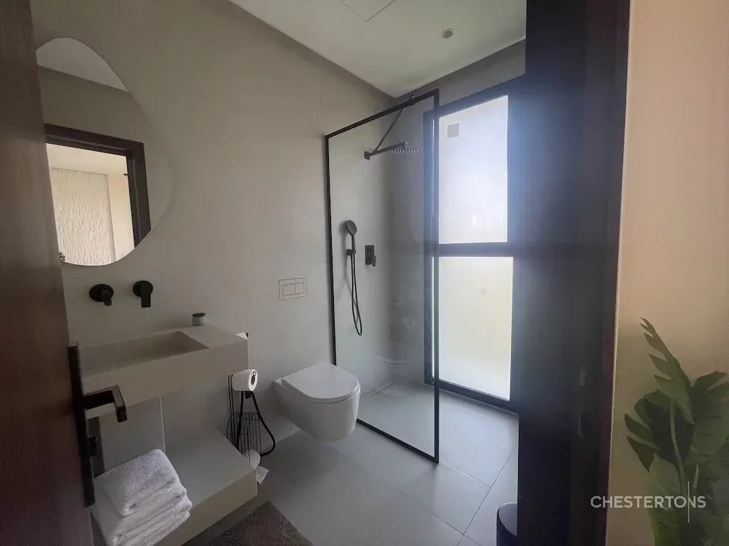  Image of Villa - 5 Bedrooms for Sale in Marrakech-Ménara-Marrakech-Morocco, Image 22
