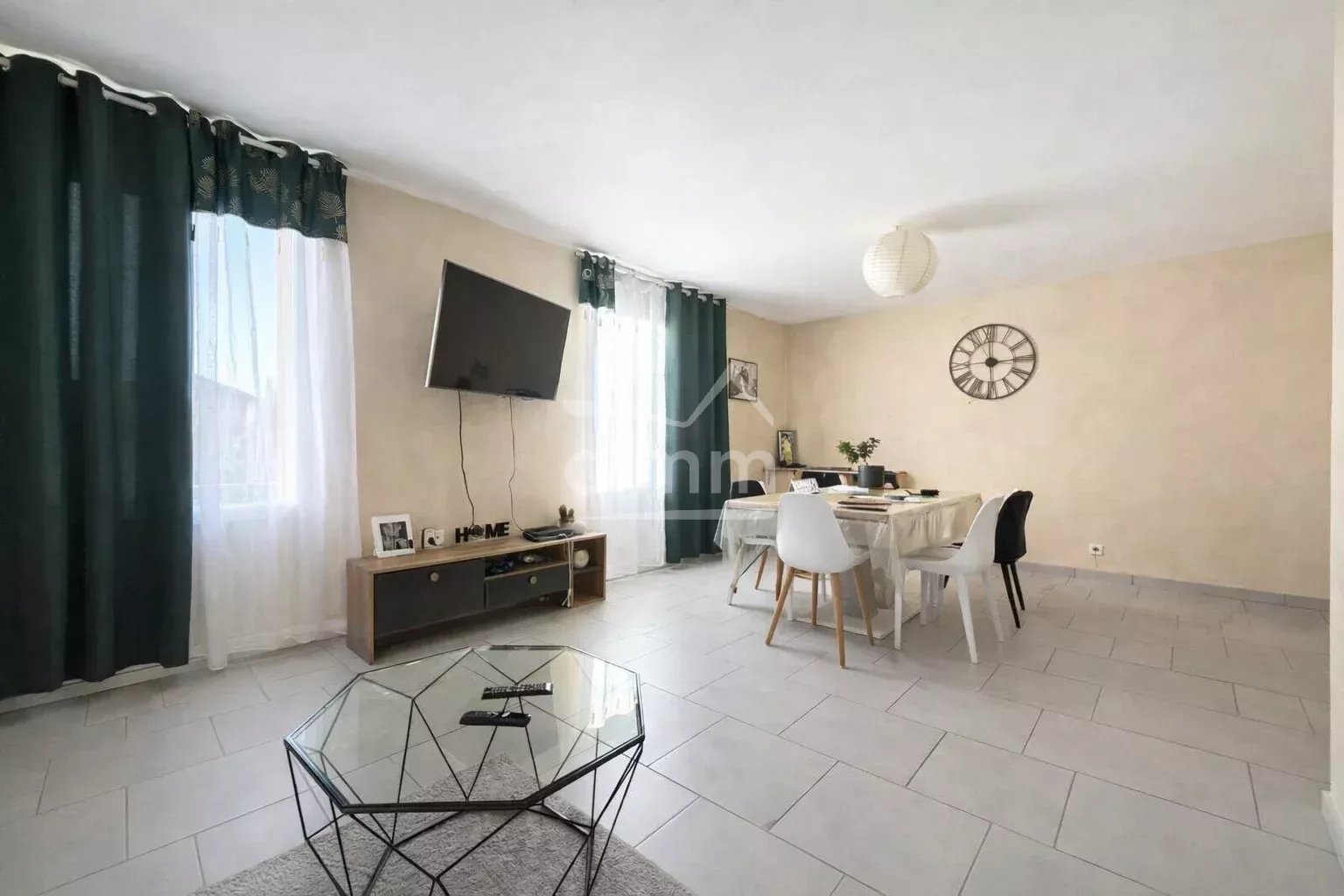 Agence immobilière de 