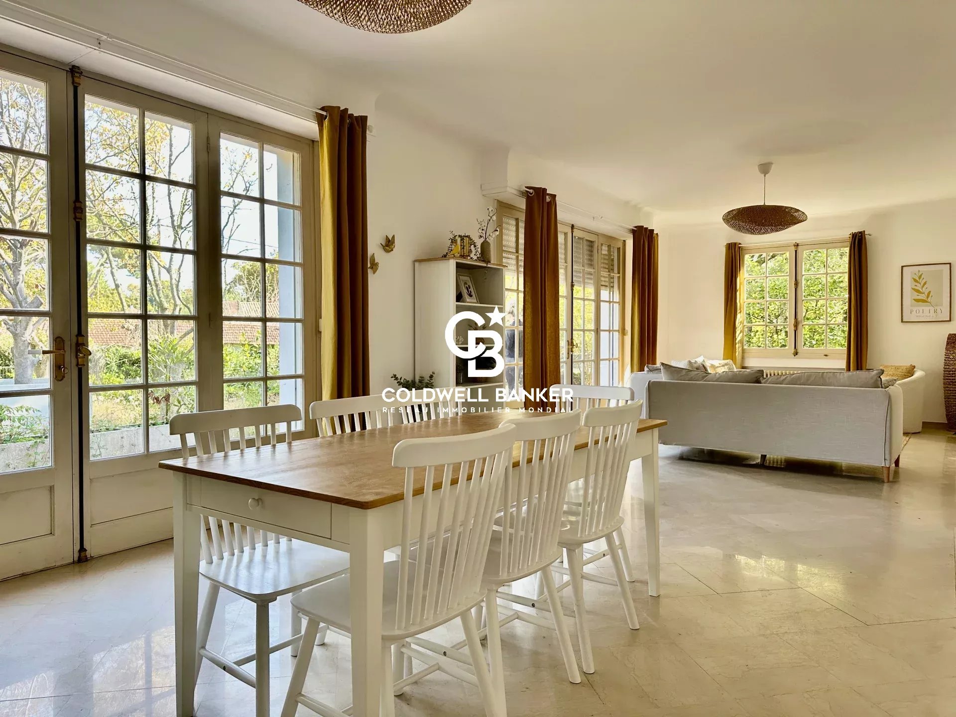 Agence immobilière de Coldwell Banker Surfin Realty