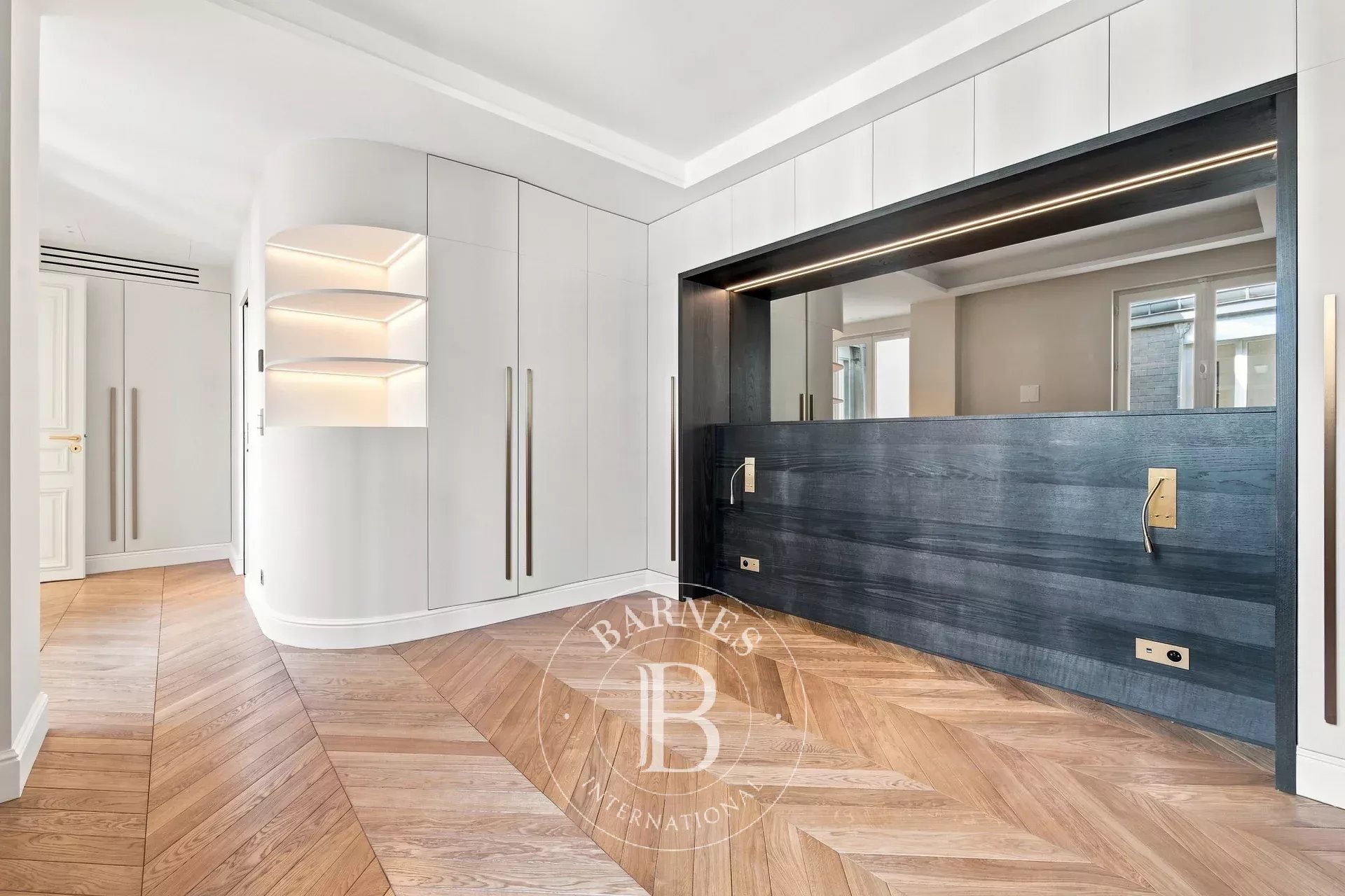 Paris  - Apartment 3 Bedrooms - picture 16