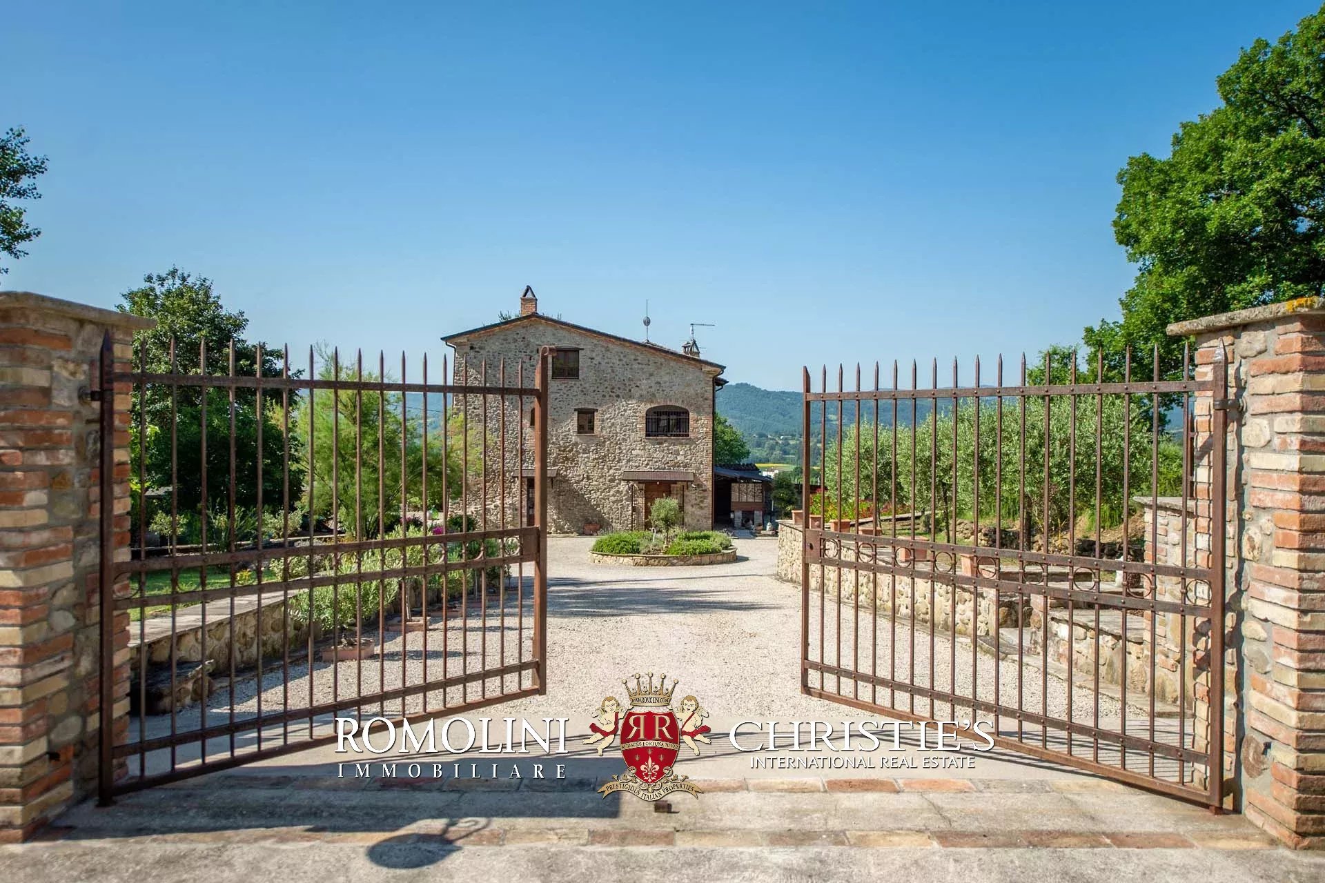 4 Bedroom Villa/Townhouse's Image 14