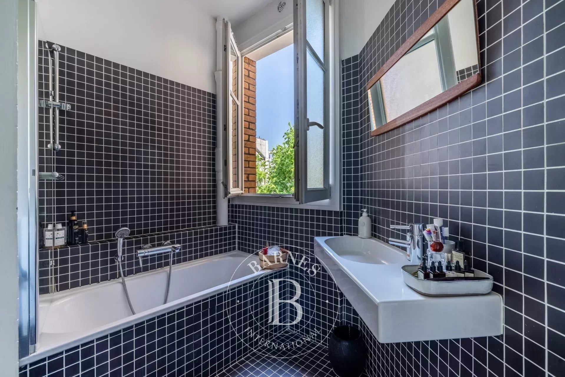 Daire Paris 10ème - picture 8