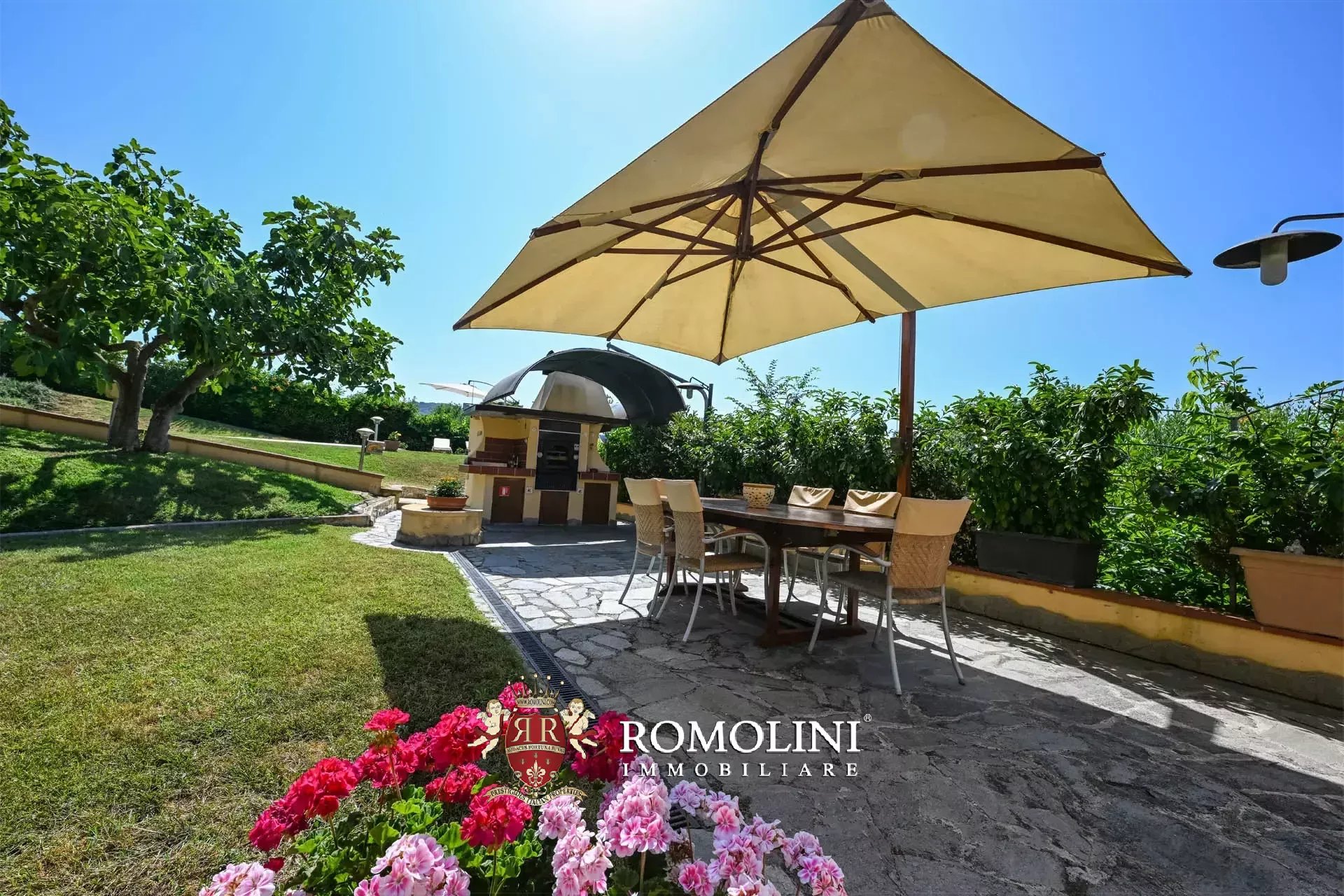 3 Bedroom Villa/Townhouse's Image 32