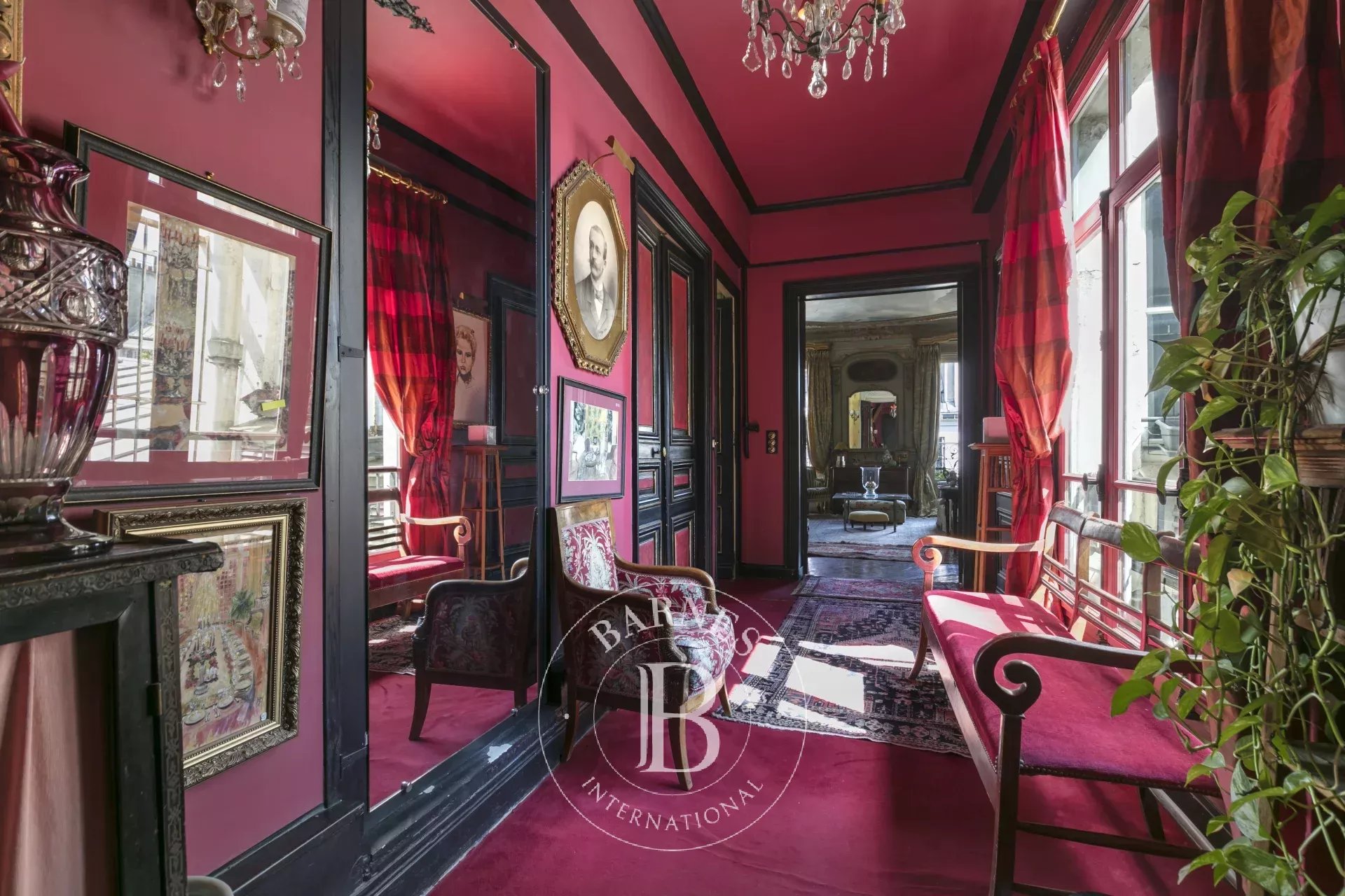 Daire Paris 8ème - picture 18