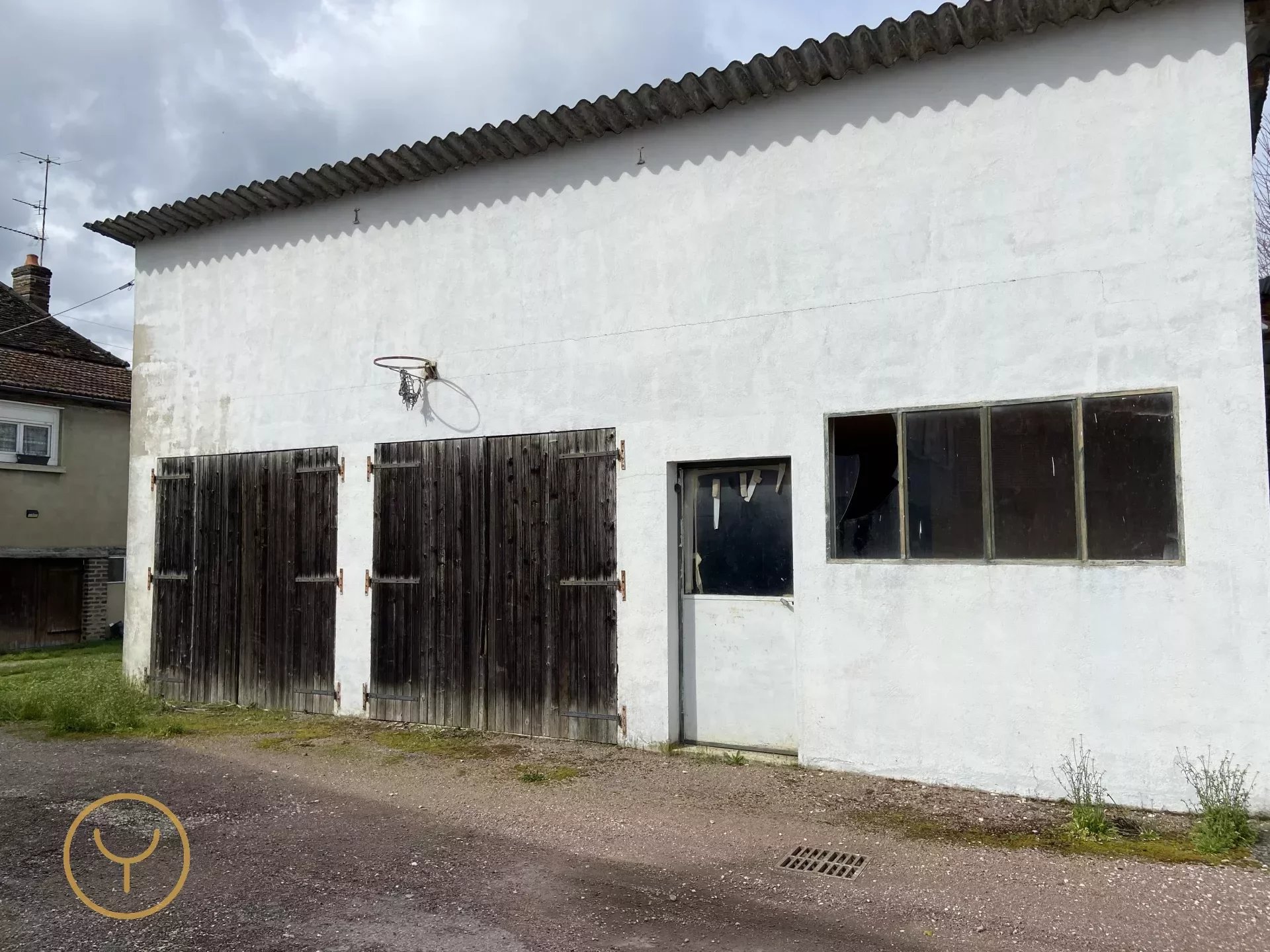 Atelier à rénover situé à Troyes