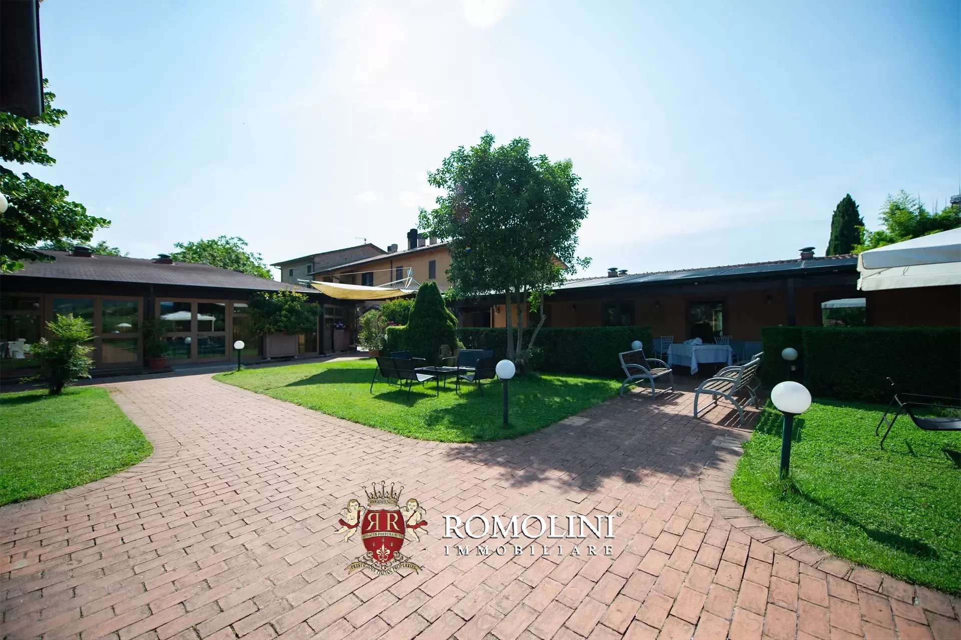 6 Bedroom Villa/Townhouse's Image 18