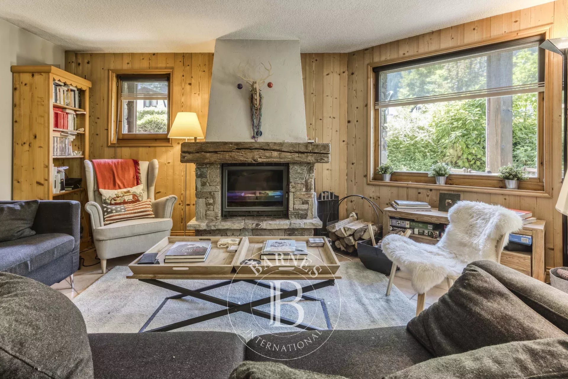 BARNES CHAMONIX EXCLUSIVITE - LES BOIS - VUE MONT-BLANC - APPARTEMENT DUPLEX REZ-DE-JARDIN - 3 CHAMBRES