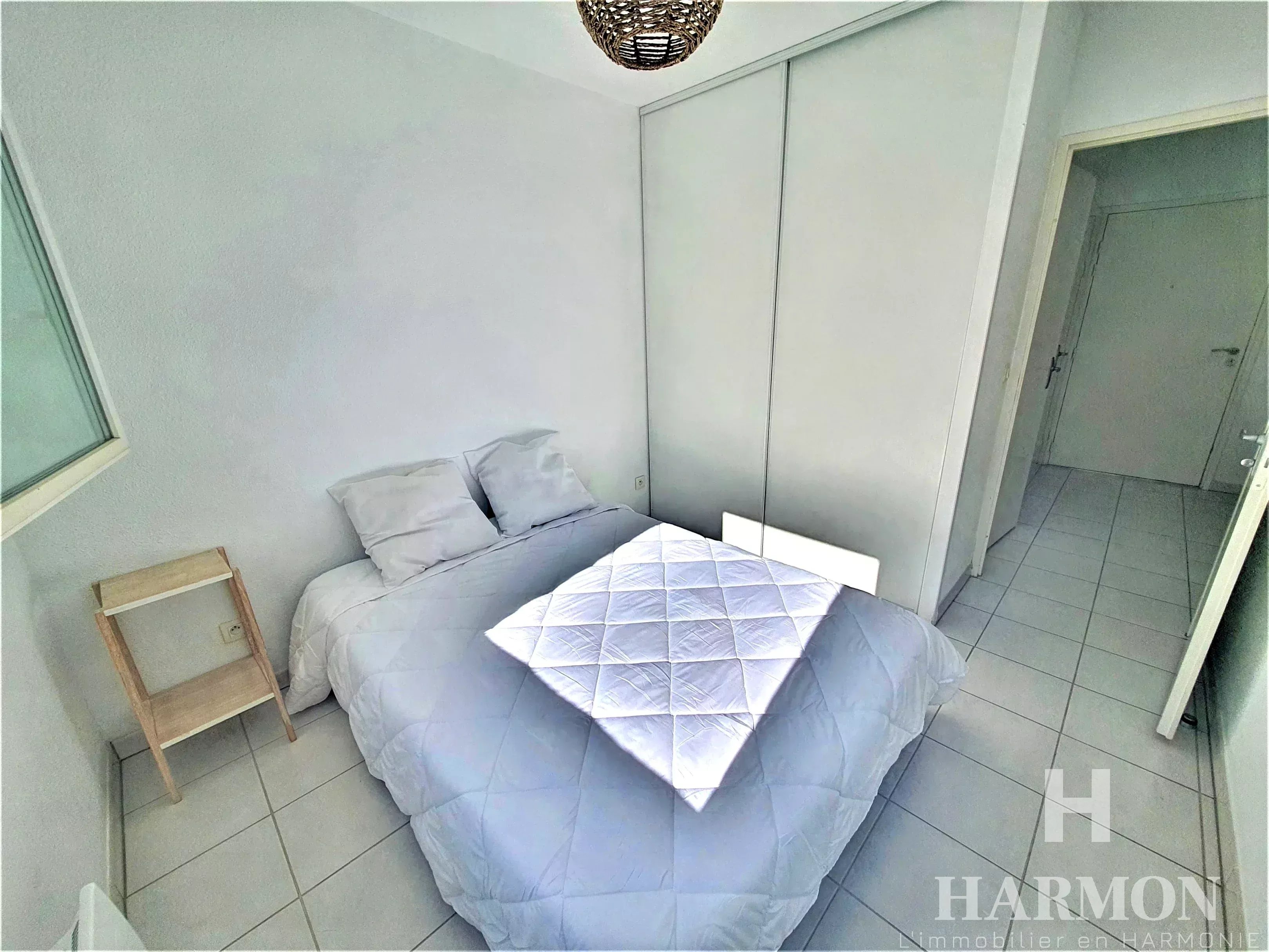 Harmon à louer : Appartement 2 pièces avec jardin et parking - Centre-ville Saint-Pierre-du-Mont - Photo 4