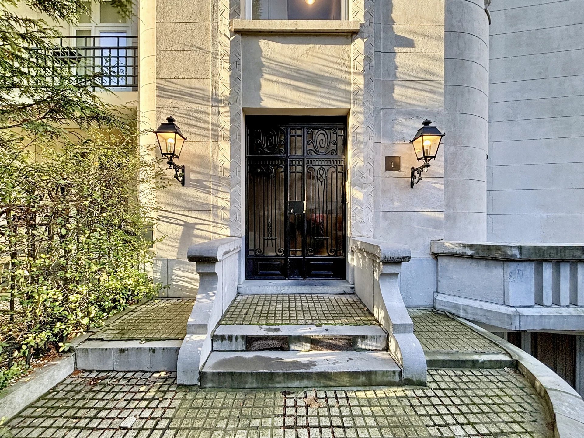 Étangs d’Ixelles – Élégant appartement, vue exceptionnelle