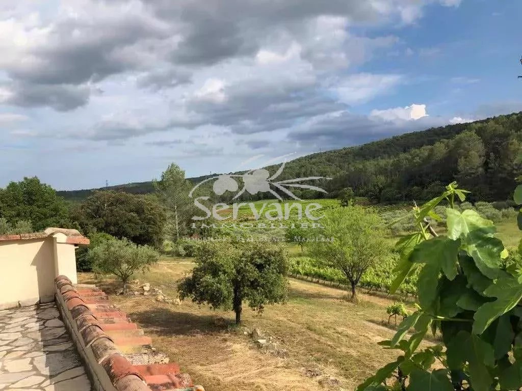 PROVENCAL MAS IN LORGUES SETS ON 4000 M²