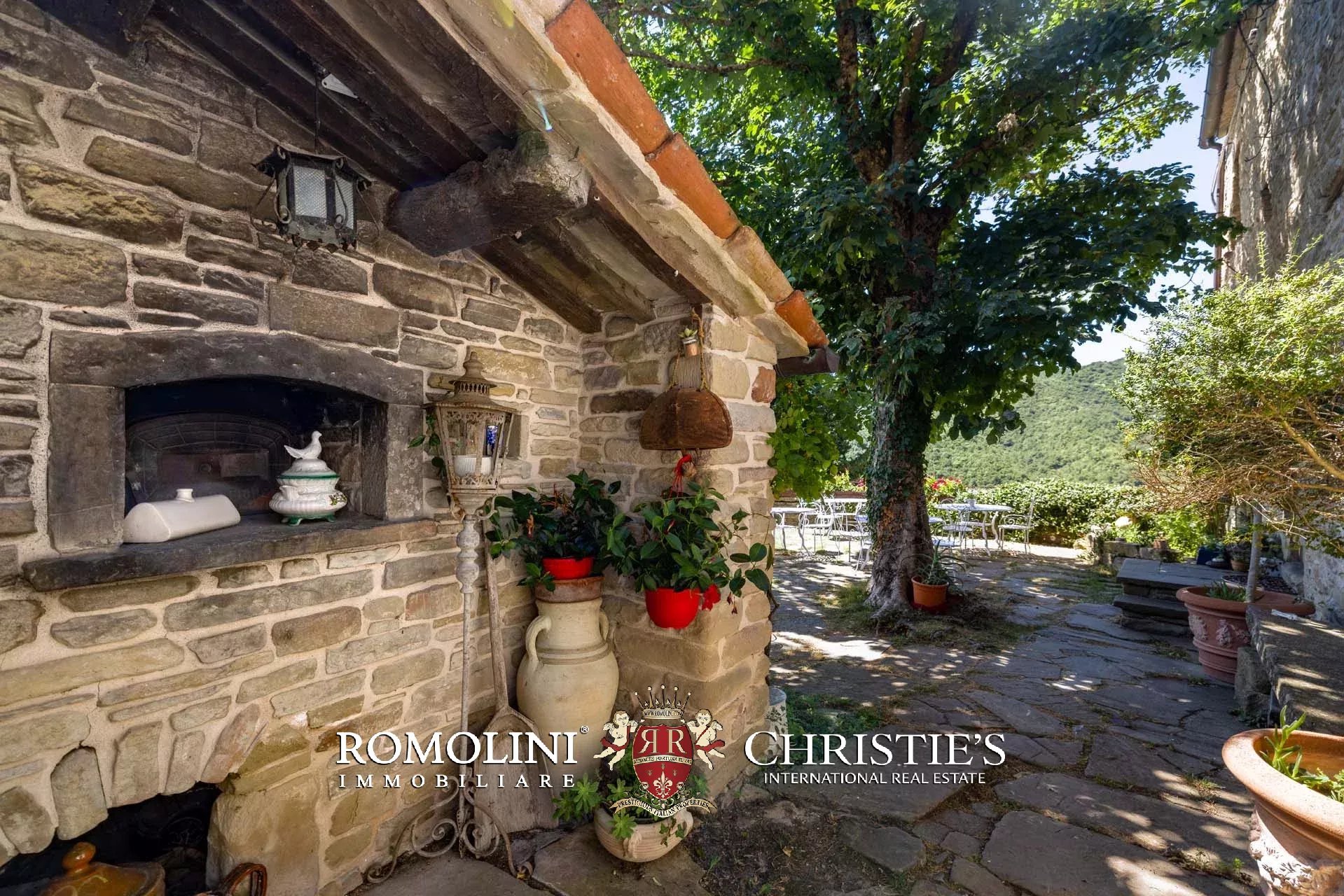 10 Bedroom Chateau's Image 58