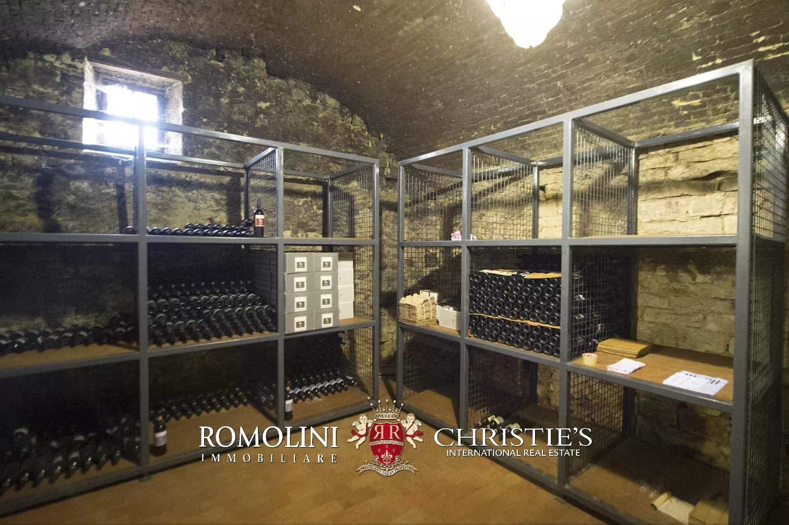 20 Bedroom Vineyard's Image 59