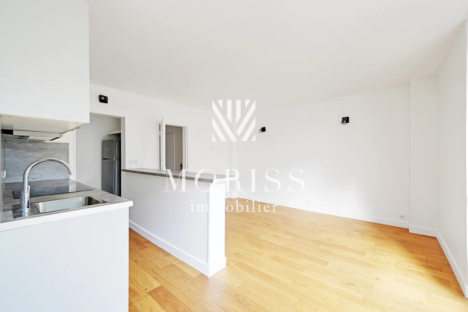 STUDIO + BALCON - 75018 PARIS - Image Array