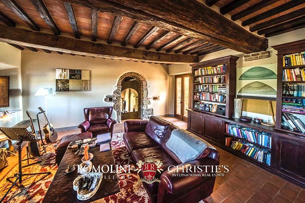 3 Bedroom Vineyard's Image 21