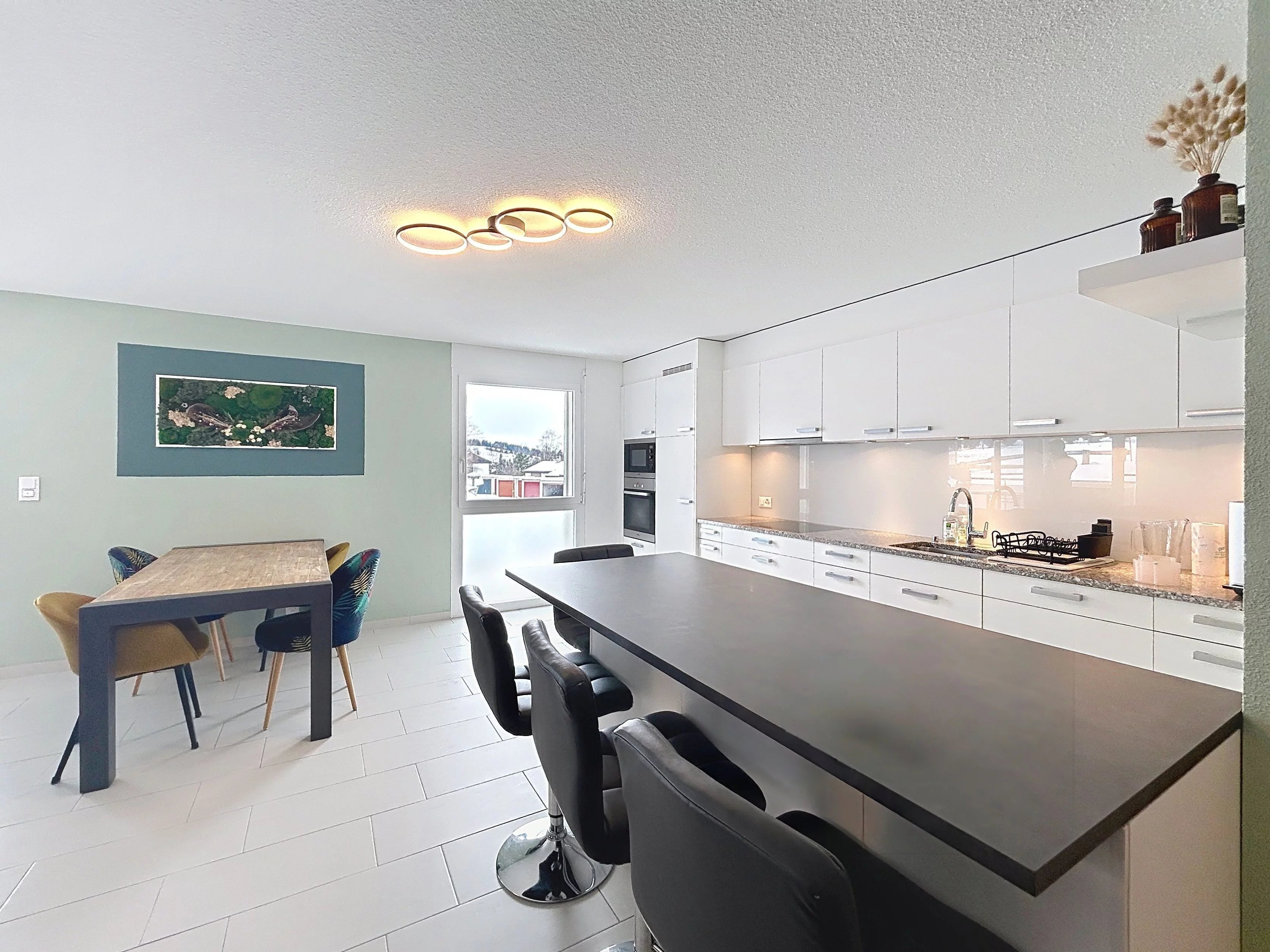 Spacieux et lumineux 4.5 pièces idéalement situé