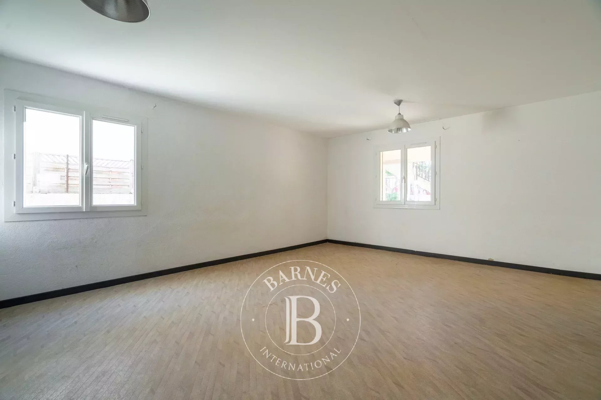 Ev Marseille 8ème - picture 14