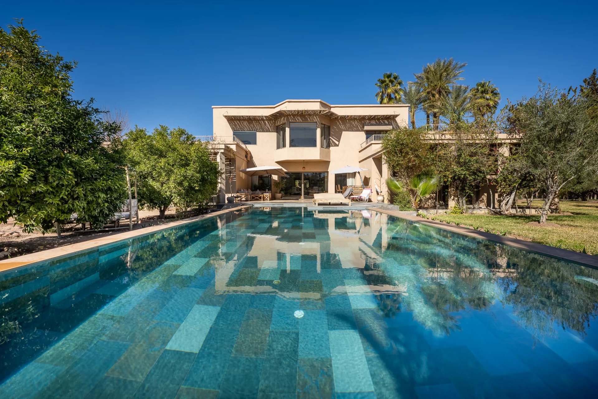 Sale Villa Marrakesh Route De Fez