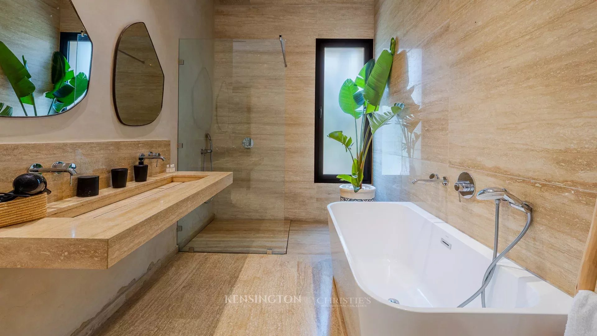 5 Bedroom Villa/Townhouse's Image 47