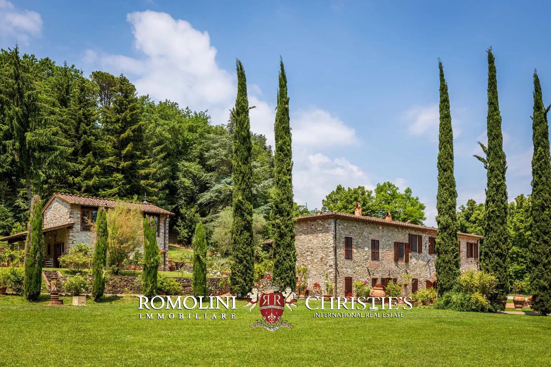 12 Bedroom Villa/Townhouse's Image 39