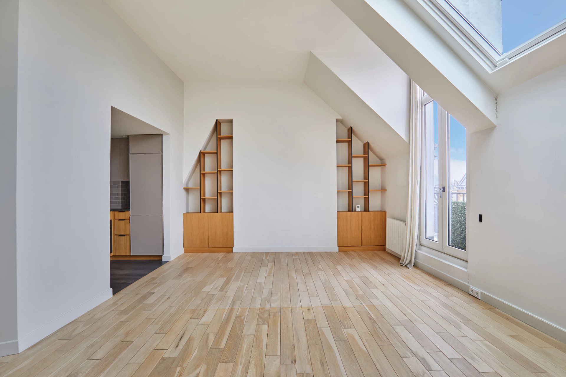 2 Bedroom Apartment/Flat's Image 3