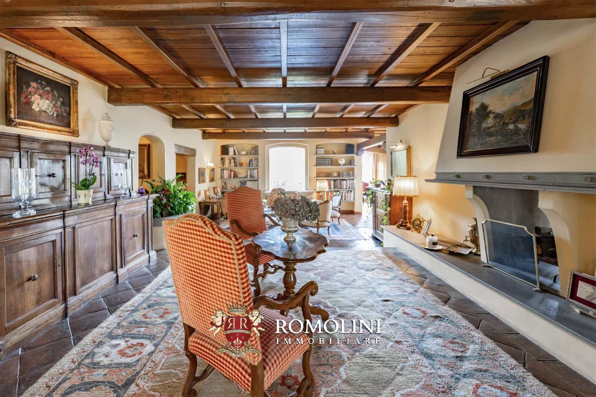 10 Bedroom Villa/Townhouse's Image 43