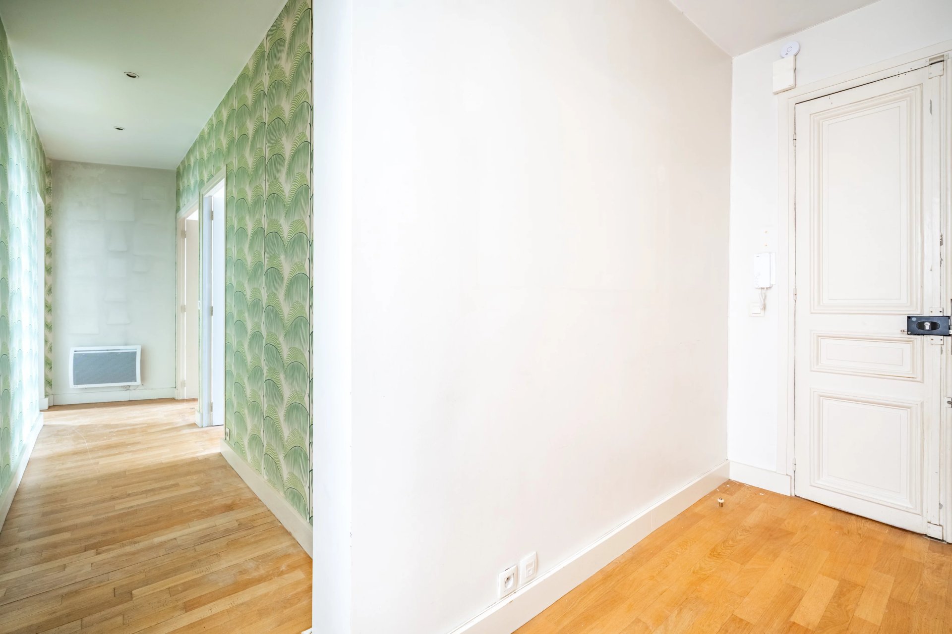 2 Bedroom Apartment/Flat's Image 6