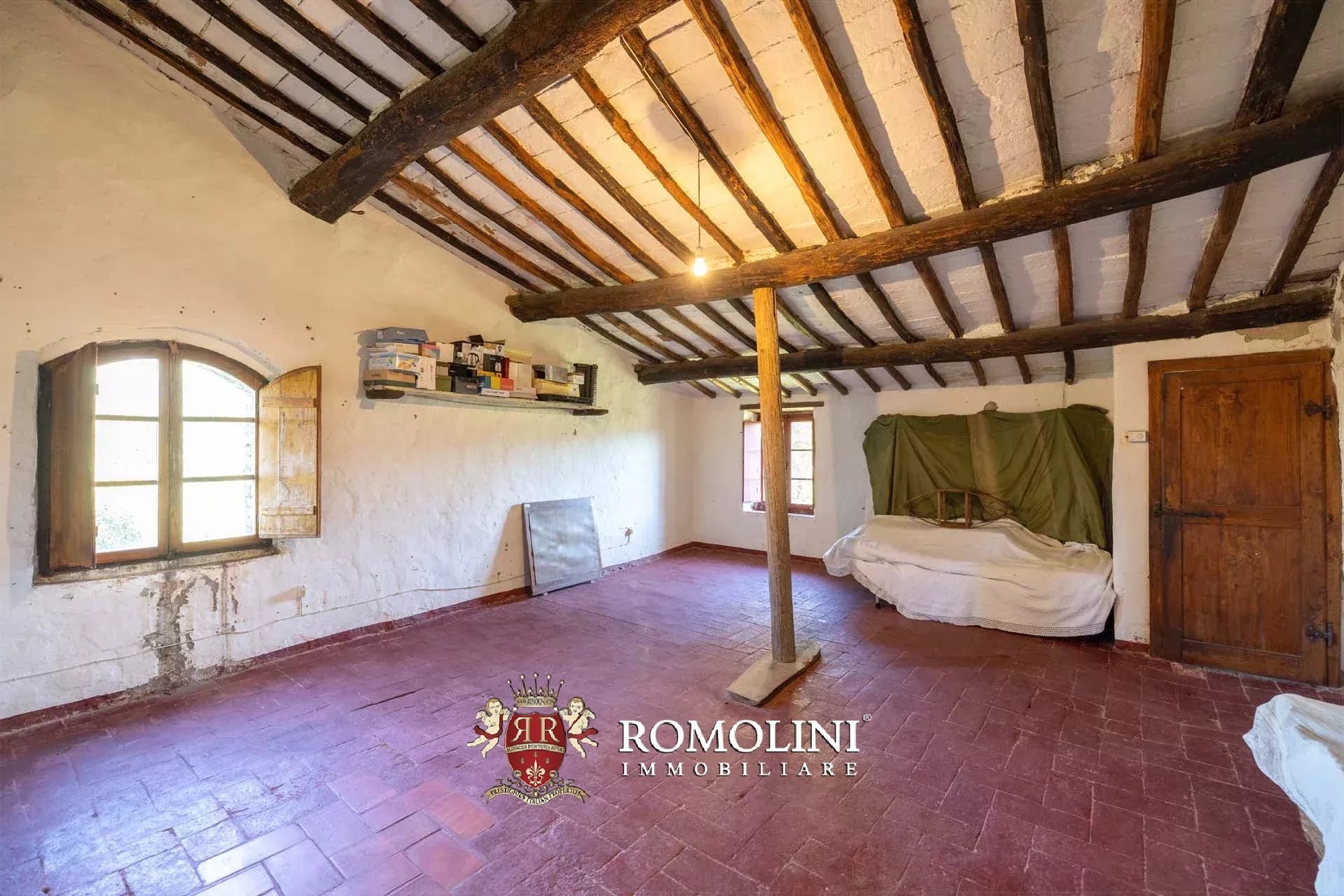 6 Bedroom Villa/Townhouse's Image 32