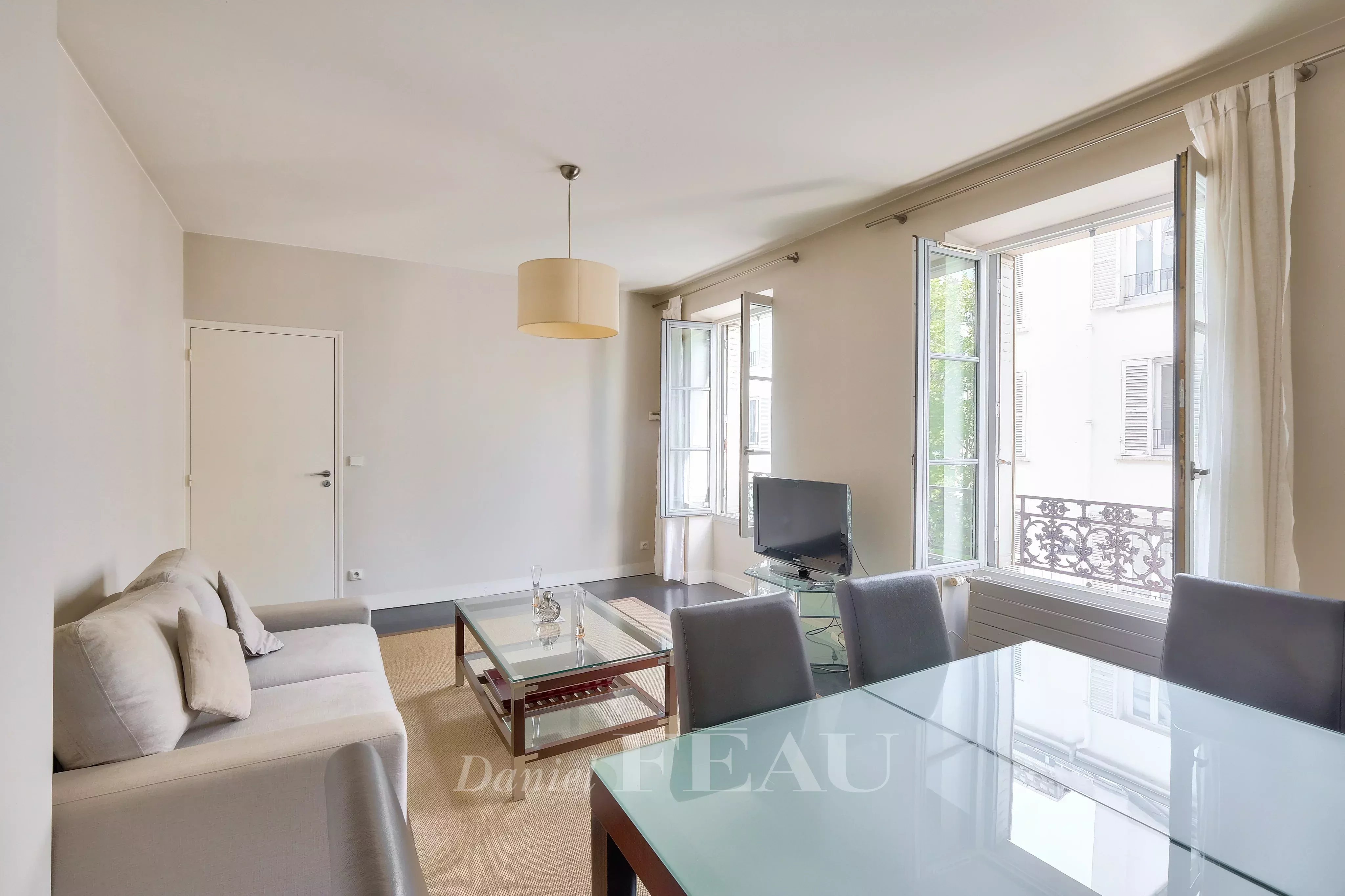 Rental Apartment Paris 17th