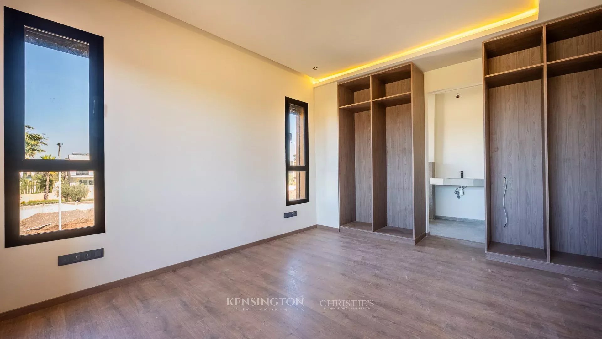 5 Bedroom Villa/Townhouse's Image 18