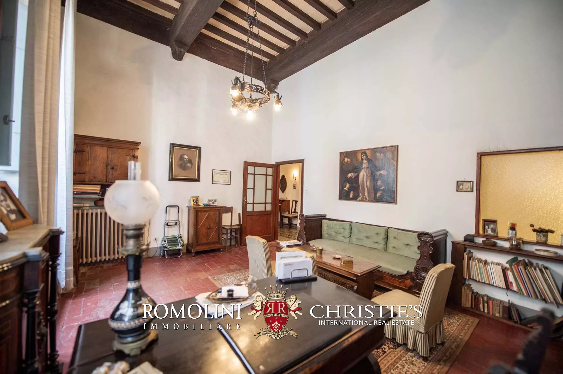 4 Bedroom Villa/Townhouse's Image 8