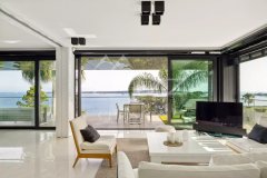 Luxury apartment with sea view and exceptional wellness facilities — photo 2 of 7