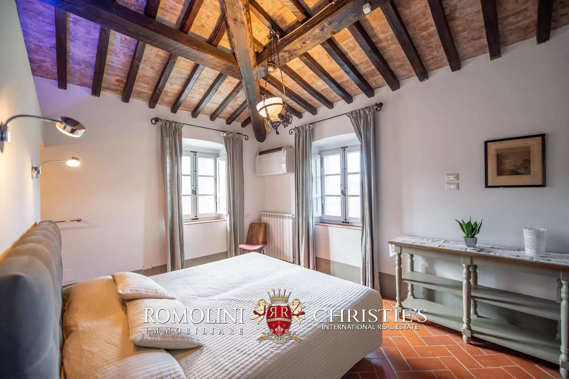 25 Bedroom Villa/Townhouse's Image 41