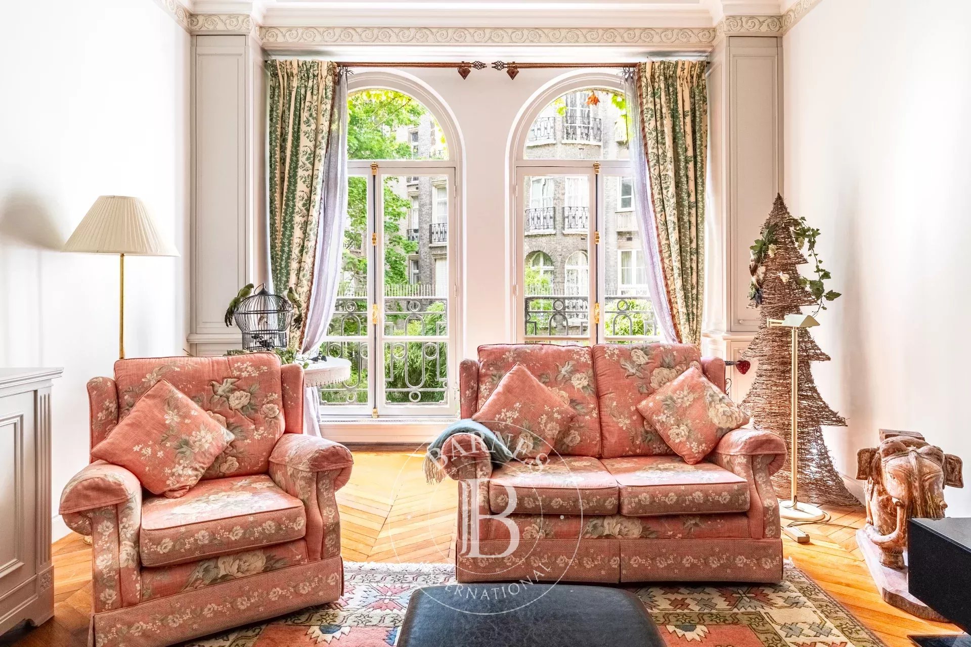 Paris 16 - Victor Hugo - Dual-aspect 4-bed apartment - picture 6
